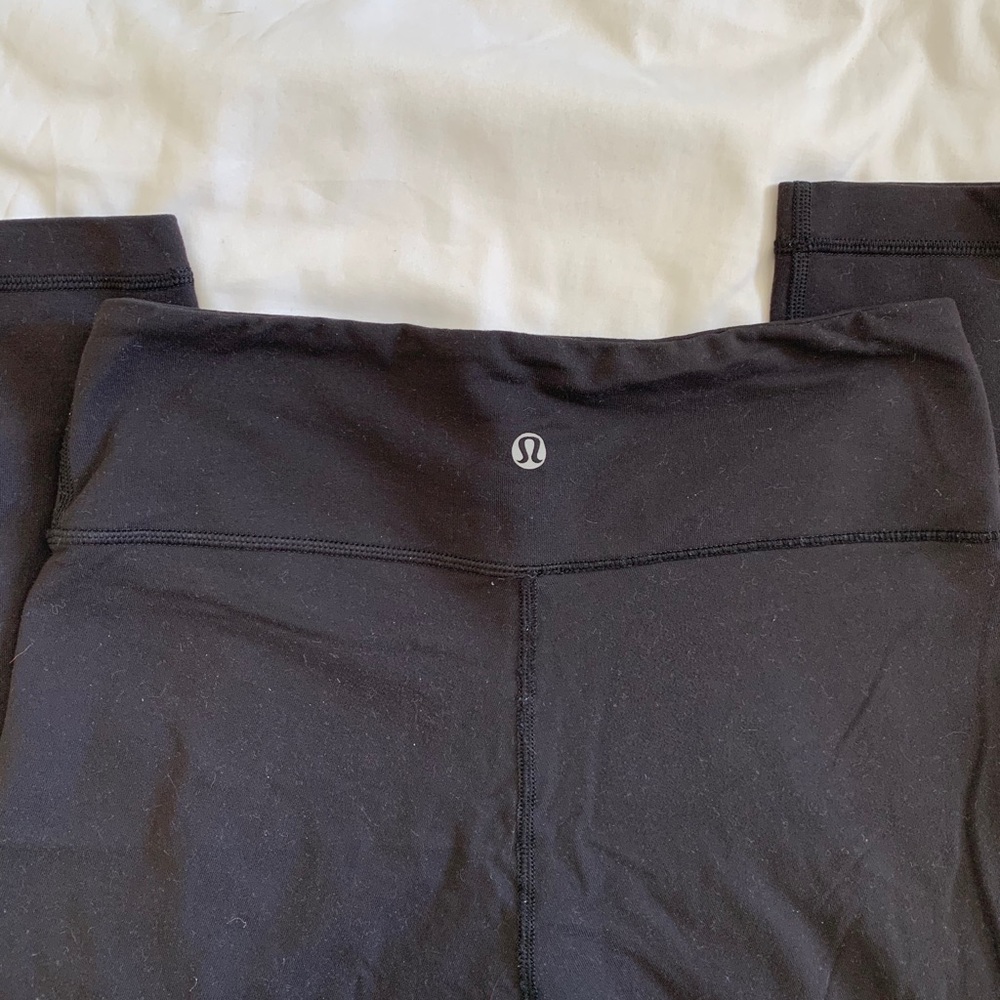 Lululemon cropped Wunder Under
